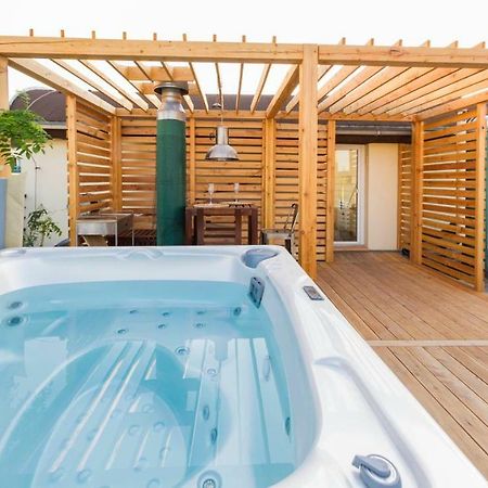 Romantic Studio With Jacuzzi براغ المظهر الخارجي الصورة